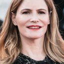 Jennifer Jason Leigh